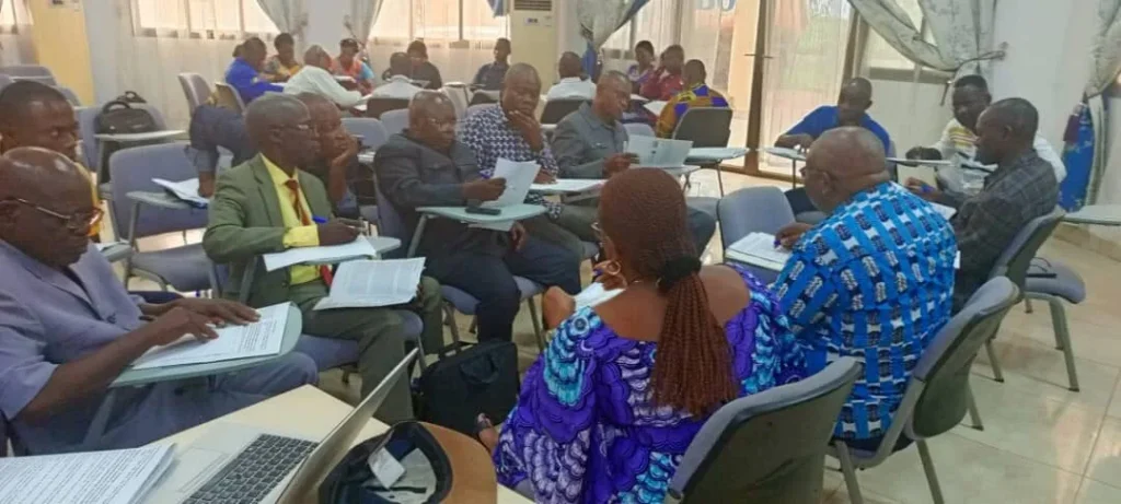 Forum Lékoumou: Groupes de discussion mis en place pour l'évaluation des réformes