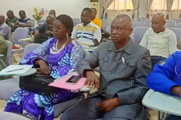 Forum Lékoumpi: Illégalités forestières