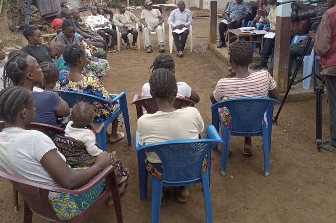 seance_de_sensibilisation_au_village_missama